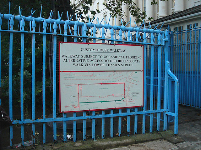 27floodsign