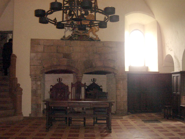 24dounehall